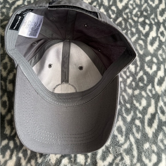 Hurley adjustable hat - Picture 4 of 4